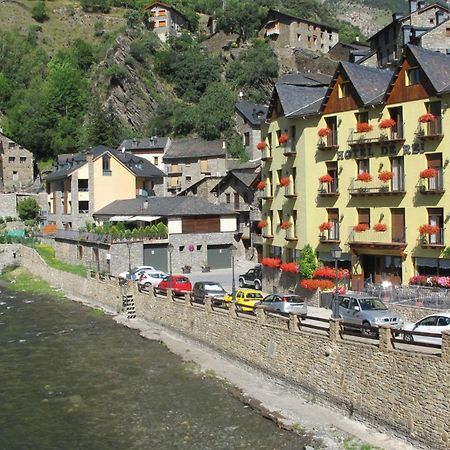Hotel De Rei Льяворси Экстерьер фото