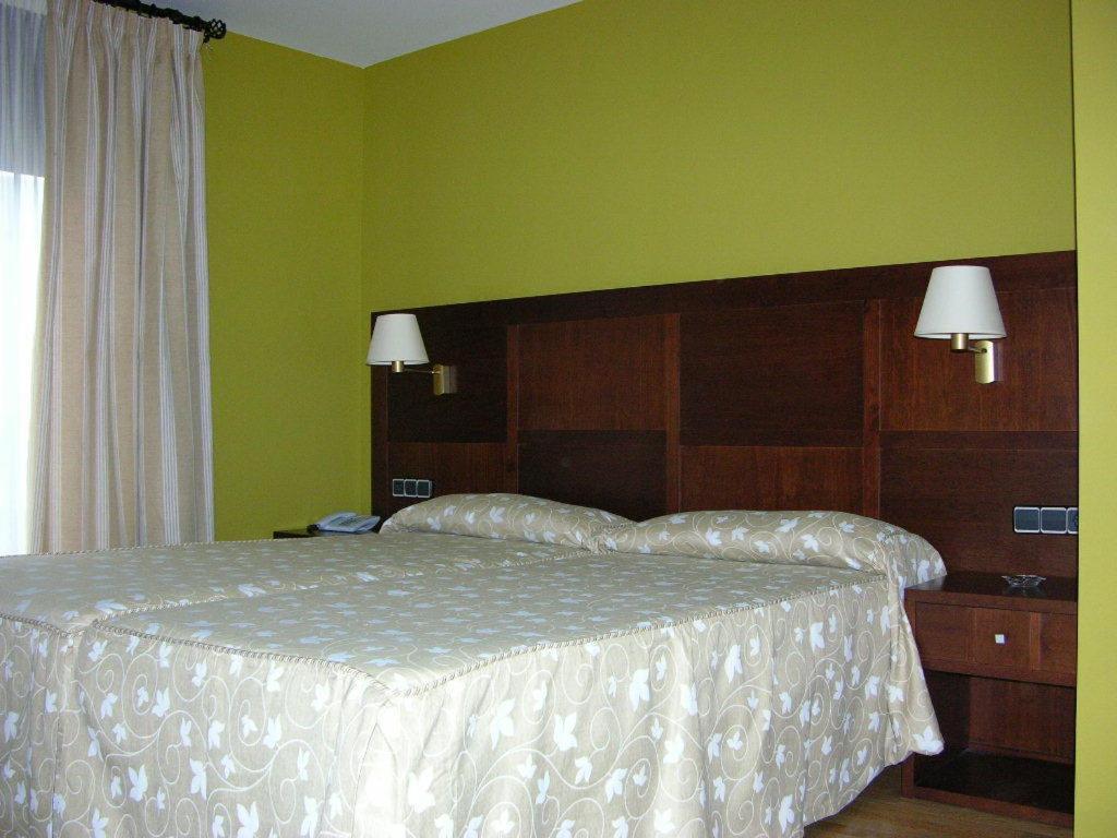 Hotel De Rei Льяворси Экстерьер фото