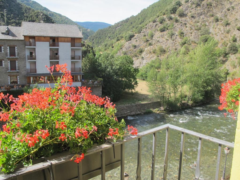 Hotel De Rei Льяворси Экстерьер фото